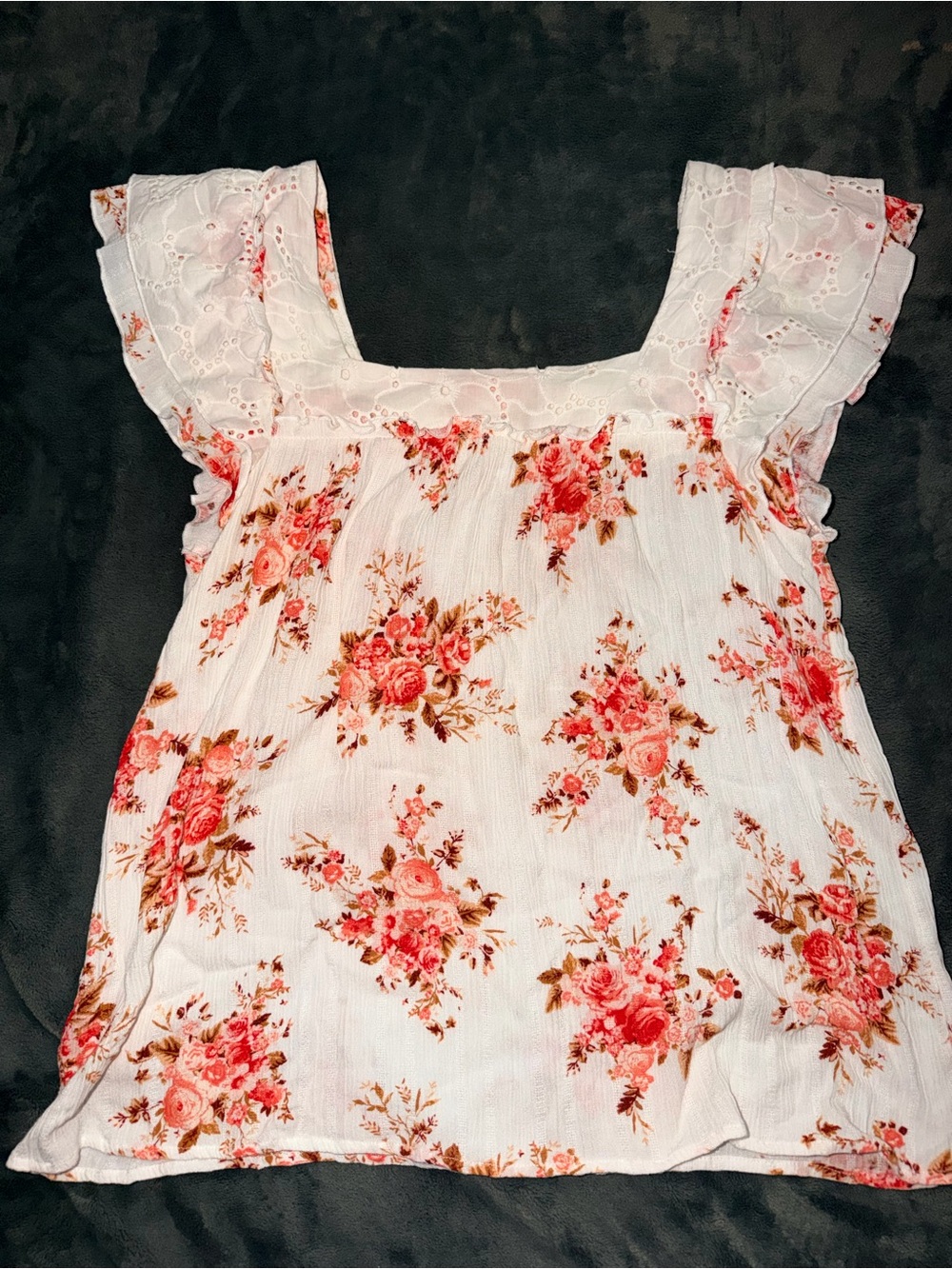Thread & clover White Floral Eyelet Ruffle Sleeve Women’s Top size S